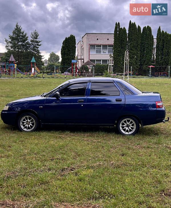 Седан ВАЗ / Lada 2110 2010 в Прилуках