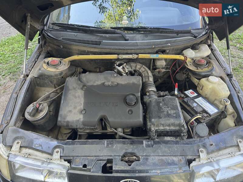 ВАЗ / Lada 2110 2005