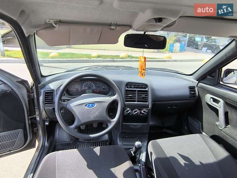 Седан ВАЗ / Lada 2110 2011 в Києві