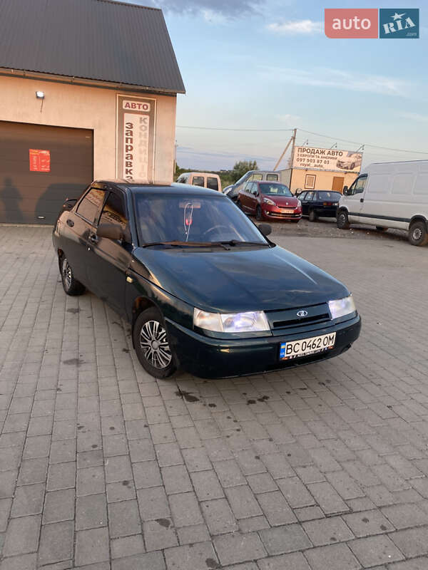 Седан ВАЗ / Lada 2110 2002 в Жовтанцах