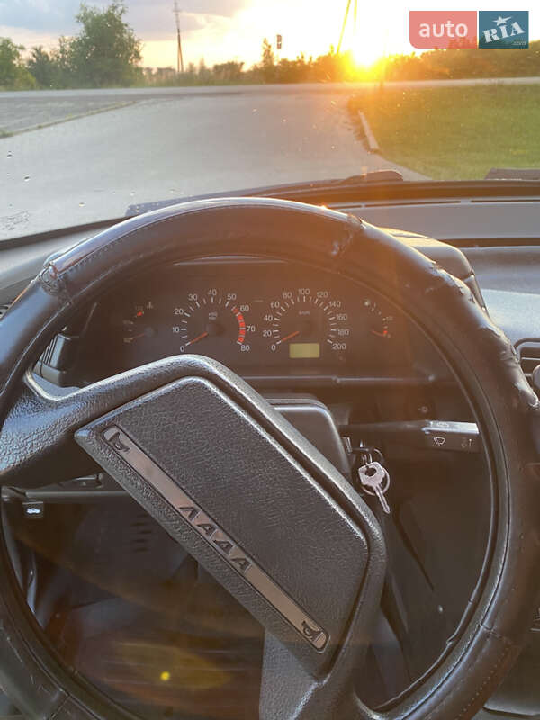 Седан ВАЗ / Lada 2110 2002 в Жовтанцах