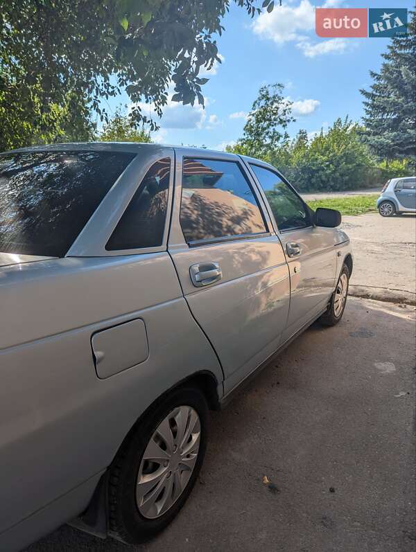 Седан ВАЗ / Lada 2110 2005 в Сарнах