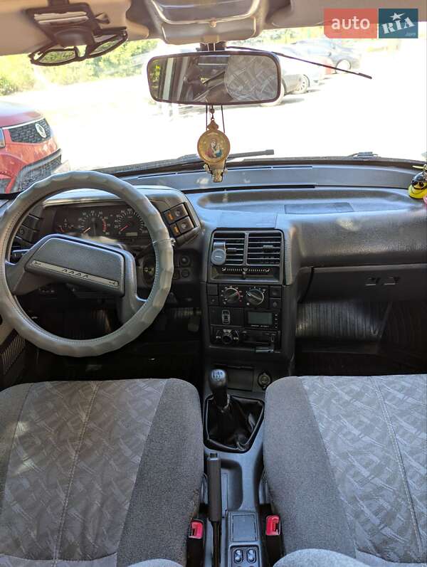 Седан ВАЗ / Lada 2110 2005 в Сарнах