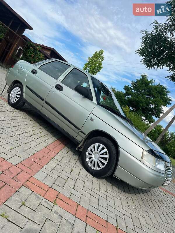 Седан ВАЗ / Lada 2110 2005 в Золочеве