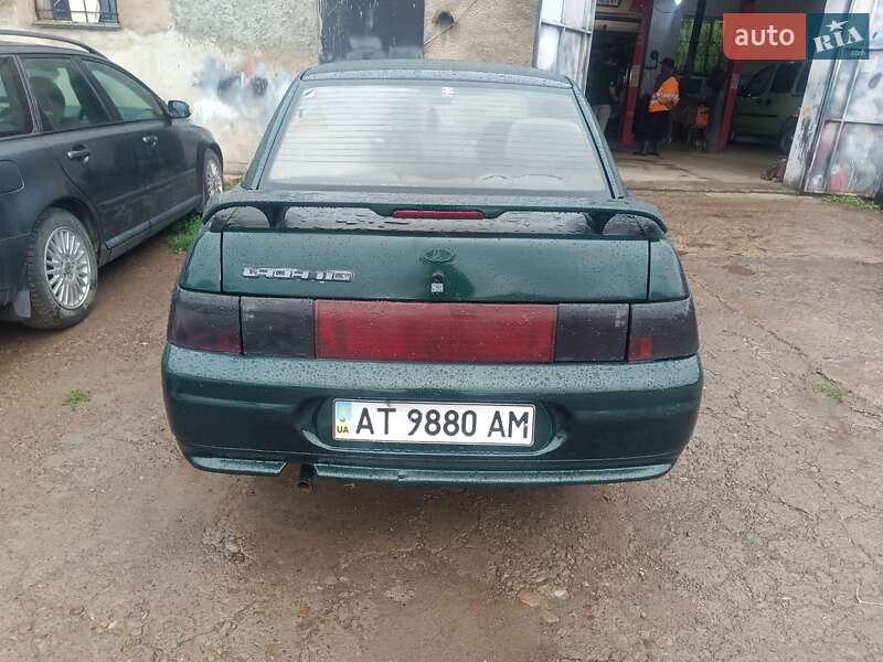 Седан ВАЗ / Lada 2110 2000 в Перегінське