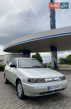Седан ВАЗ 2110 2004 в 