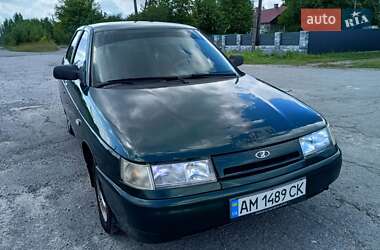 Седан ВАЗ 2110 2004 в 