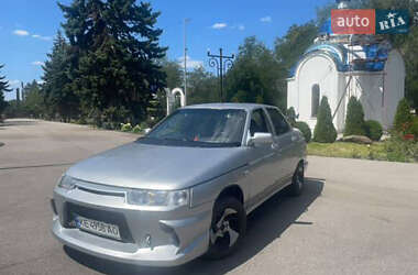 Седан ВАЗ 2110 2004 в 
