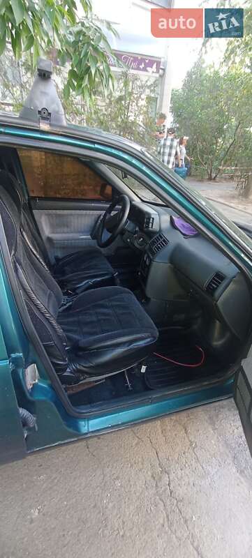 Седан ВАЗ / Lada 2110 2001 в Южном