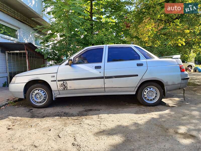 Седан ВАЗ / Lada 2110 2002 в Кременчуге