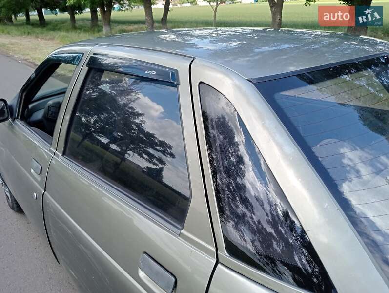 Седан ВАЗ / Lada 2110 2002 в Николаеве