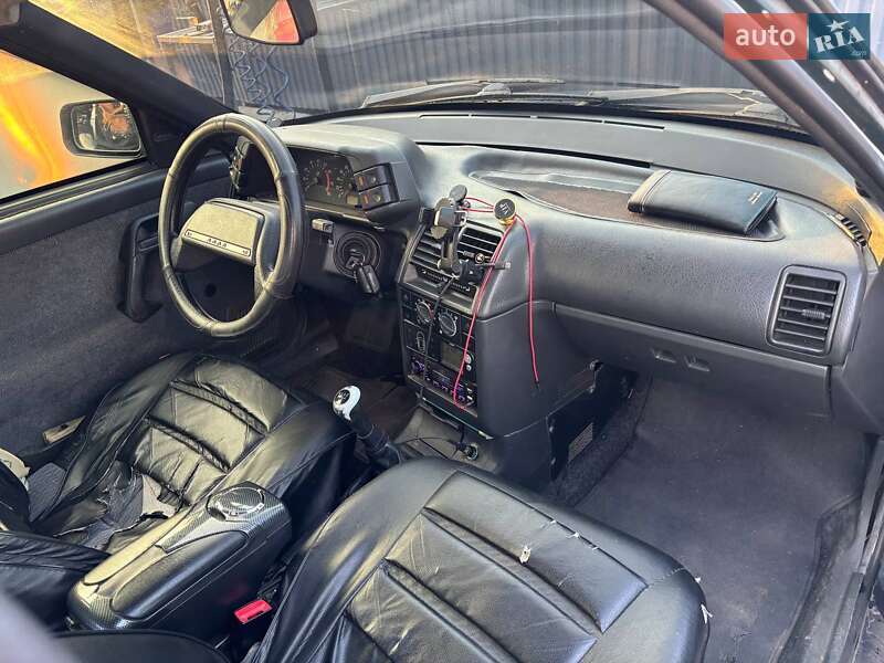 Седан ВАЗ / Lada 2110 2003 в Ужгороде