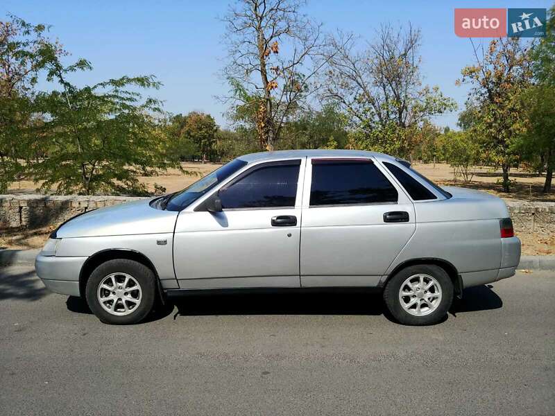 Седан ВАЗ / Lada 2110 2005 в Киеве