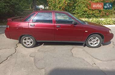 Седан ВАЗ 2110 2004 в 