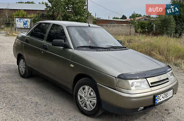 Седан ВАЗ 2110 2000 в 