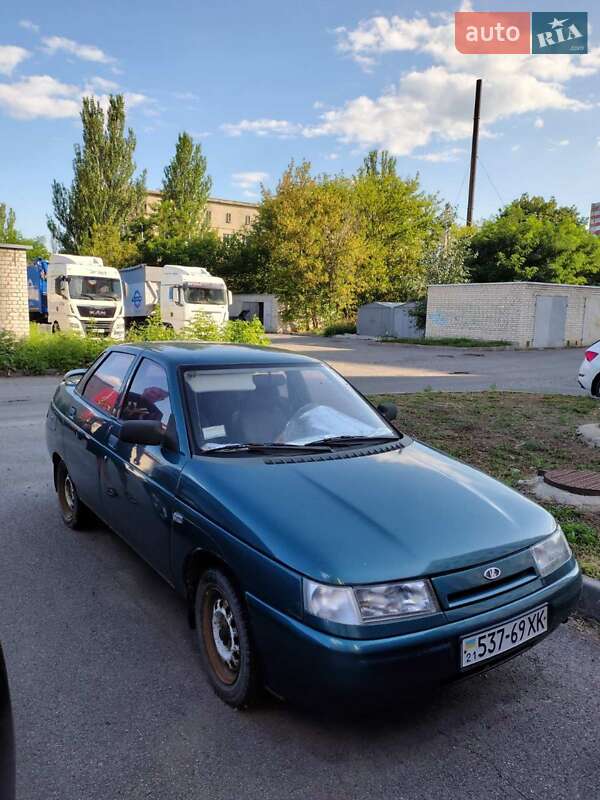 Седан ВАЗ / Lada 2110 2001 в Харькове