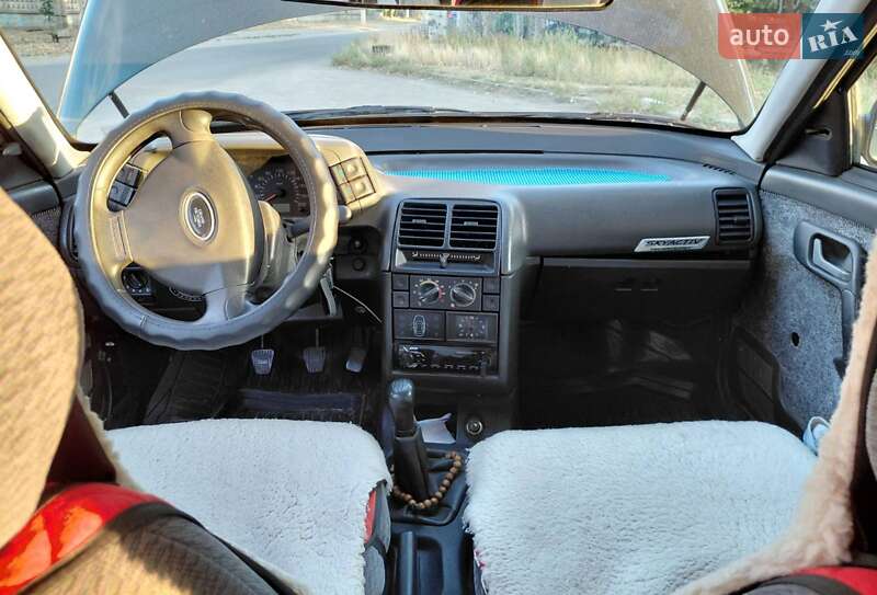 Седан ВАЗ / Lada 2110 2002 в Днепре