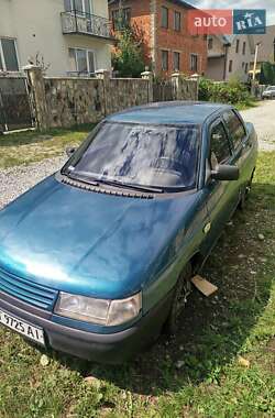 Седан ВАЗ 2110 2001 в 