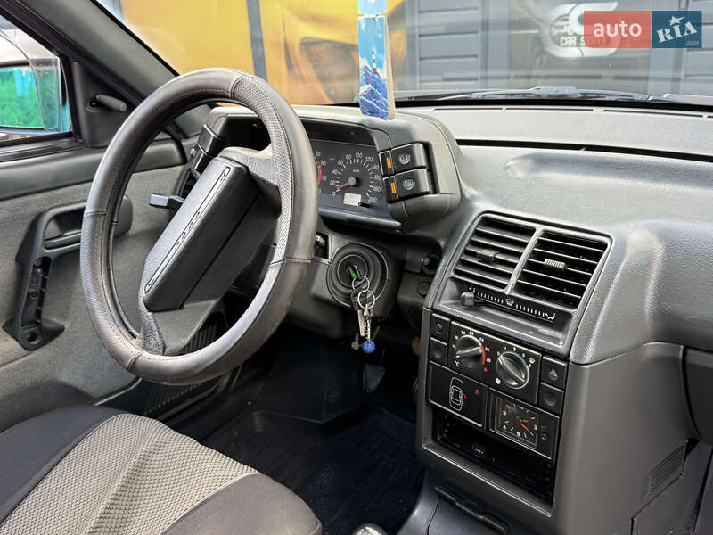 Седан ВАЗ / Lada 2110 2006 в Стрые
