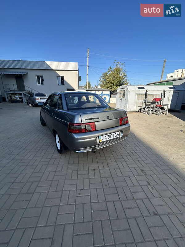 Седан ВАЗ / Lada 2110 1999 в Черкасах