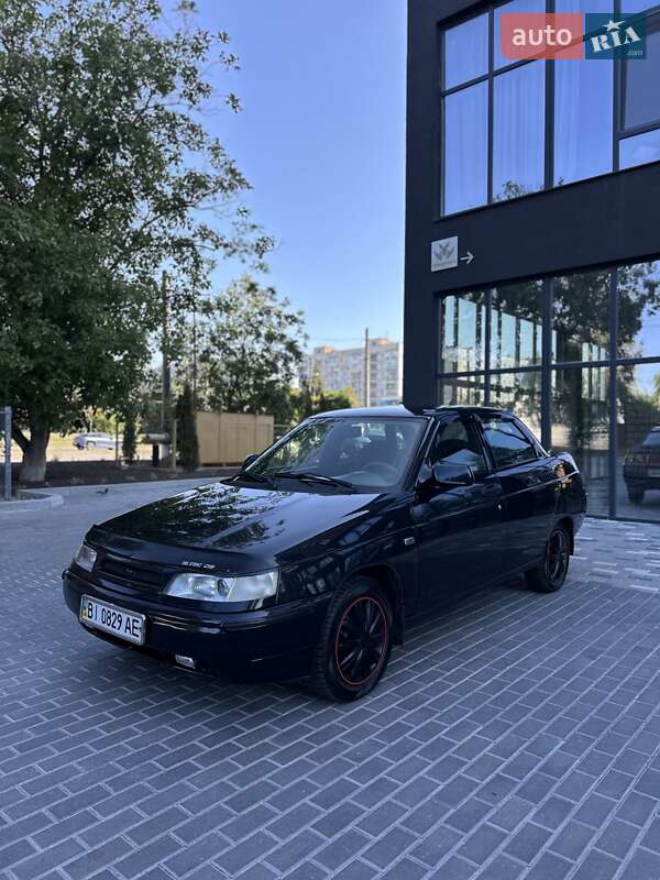 Седан ВАЗ / Lada 2110 2010 в Полтаві