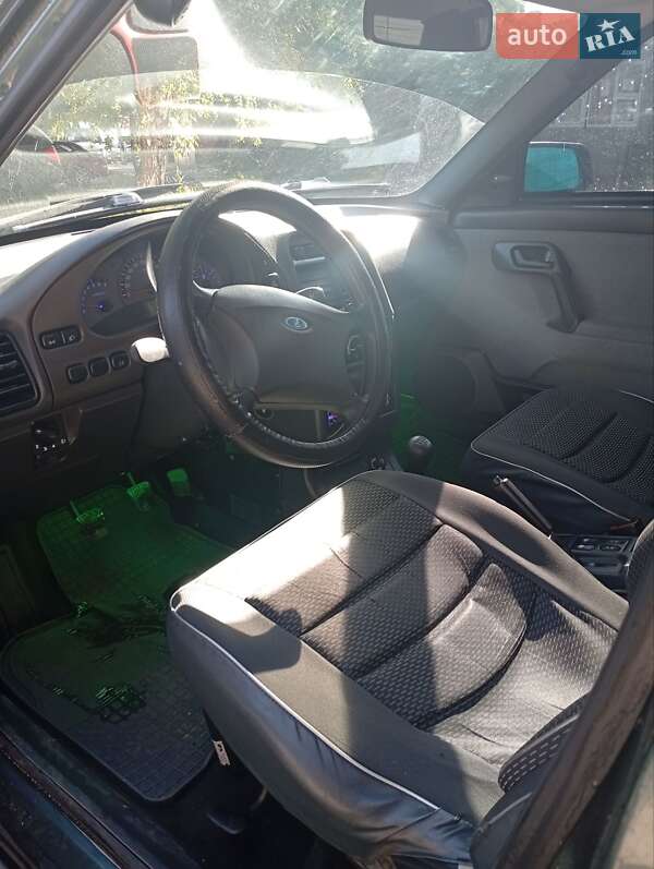 Седан ВАЗ / Lada 2110 2008 в Славянске фото 6 Седан ВАЗ / Lada 2110 2008 в Славянске