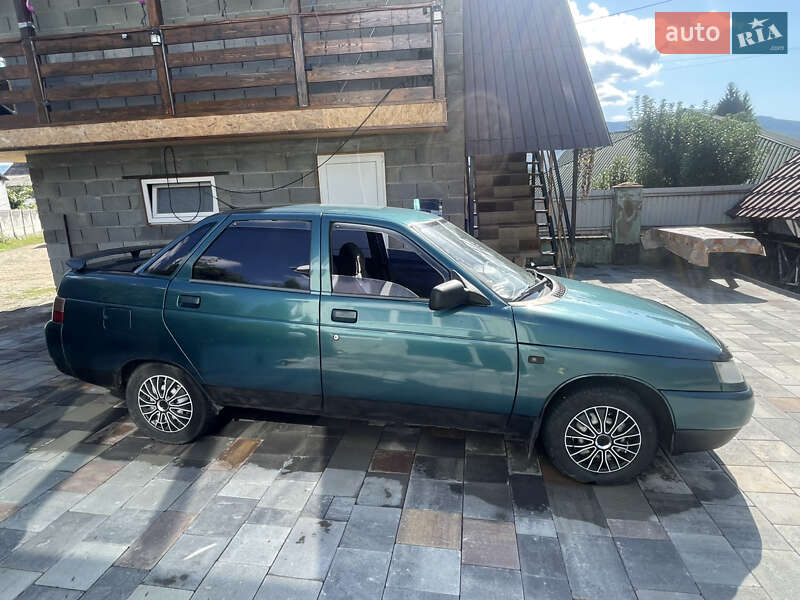 Седан ВАЗ / Lada 2110 1999 в Сваляве