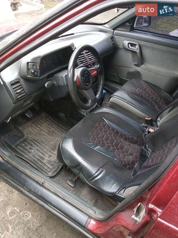 Седан ВАЗ / Lada 2110 2004 в Мерефа фото 2 Седан ВАЗ / Lada 2110 2004 в Мерефа