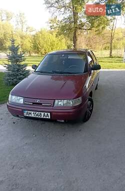 Седан ВАЗ 2110 2001 в 
