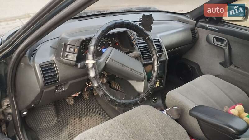 Седан ВАЗ / Lada 2110 2001 в Киеве