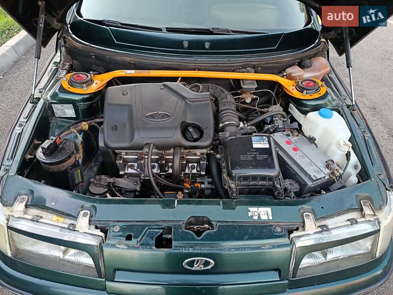 Седан ВАЗ / Lada 2110 2003 в Кривом Роге