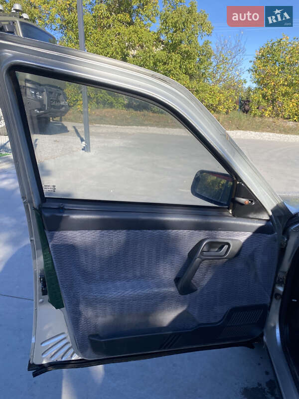 Седан ВАЗ / Lada 2110 2003 в Днепре
