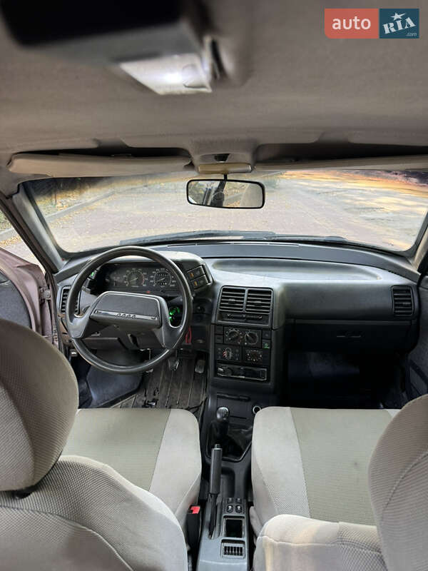 Седан ВАЗ / Lada 2110 2000 в Запорожье