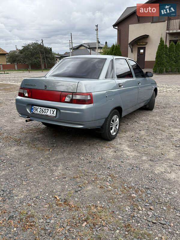 Седан ВАЗ / Lada 2110 2002 в Сарнах
