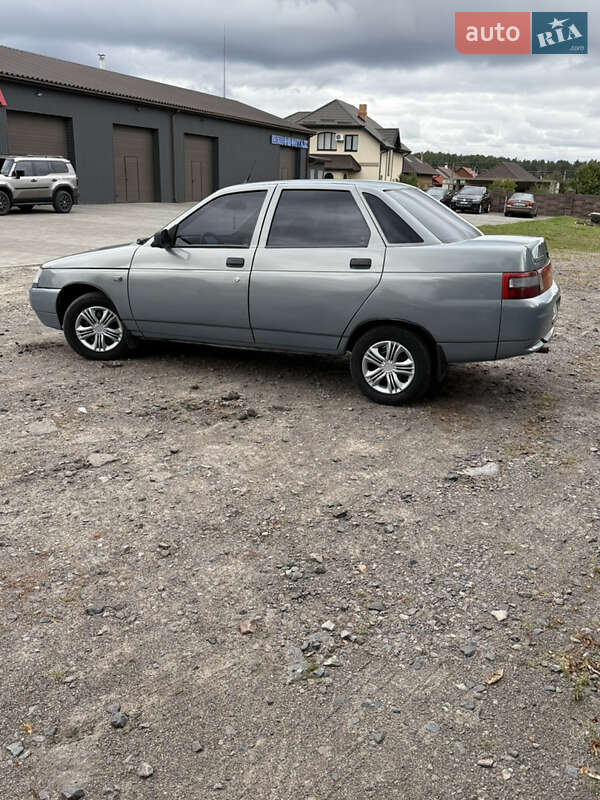 Седан ВАЗ / Lada 2110 2002 в Сарнах