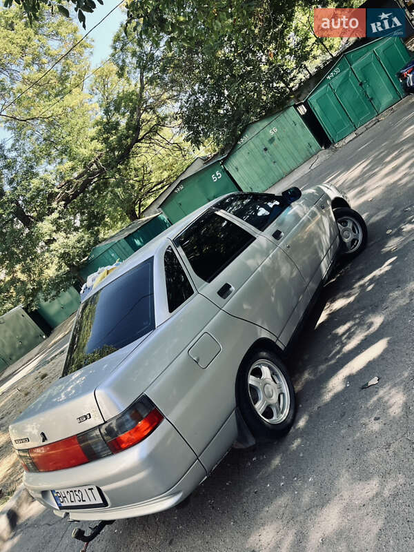 Седан ВАЗ / Lada 2110 2006 в Одессе