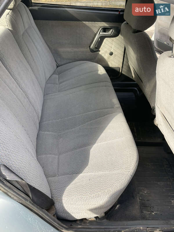 Седан ВАЗ / Lada 2110 2001 в Чугуеве