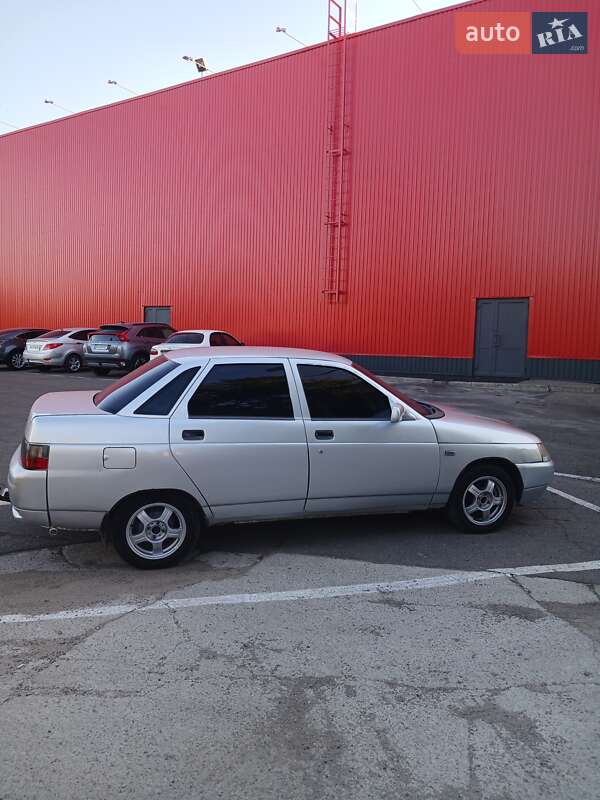 Седан ВАЗ / Lada 2110 2002 в Кропивницком