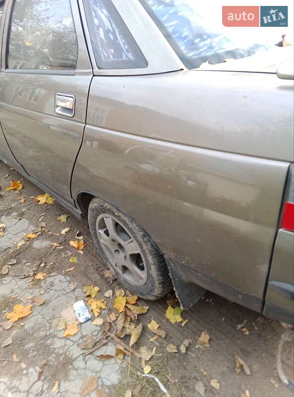 Седан ВАЗ / Lada 2110 2001 в Гайсину