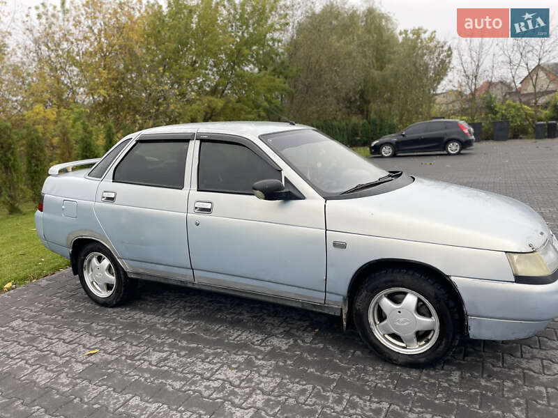 Седан ВАЗ / Lada 2110 2004 в Золочеве