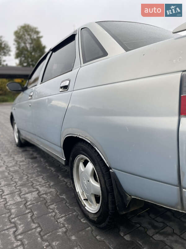Седан ВАЗ / Lada 2110 2004 в Золочеве