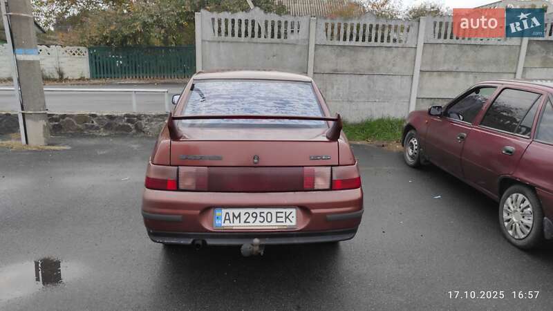 Седан ВАЗ / Lada 2110 1999 в Малине