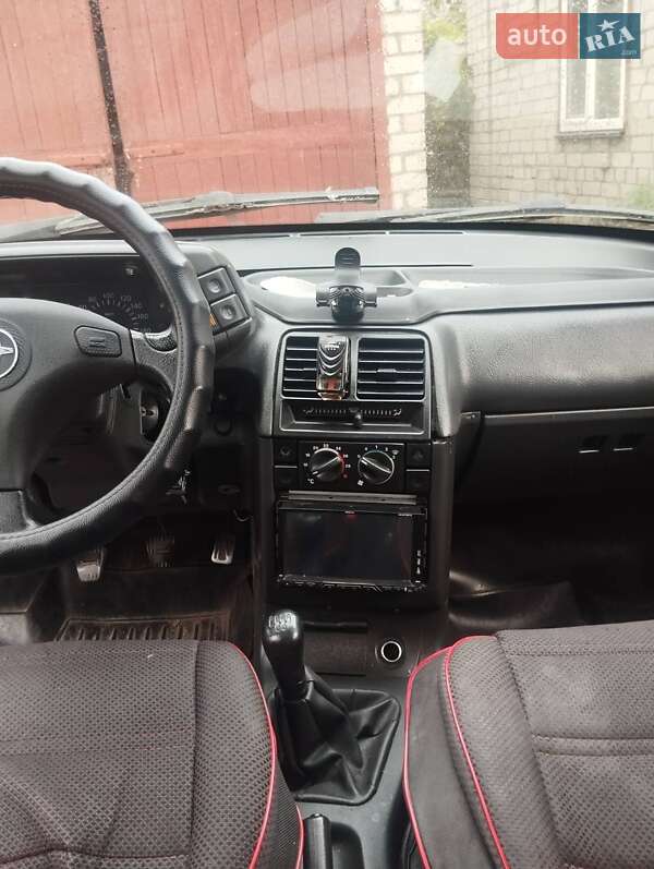 Седан ВАЗ / Lada 2110 2001 в Смеле