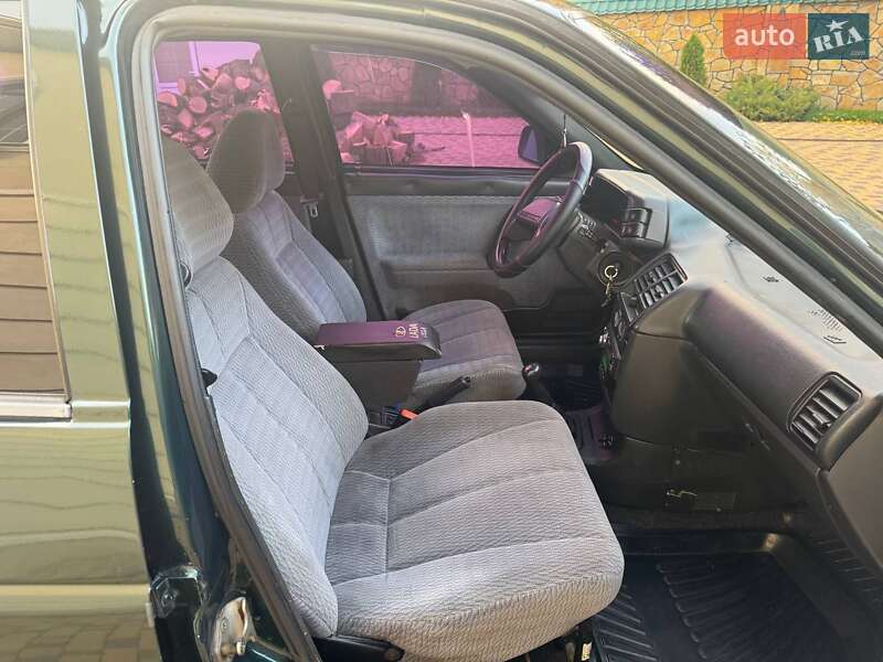 Седан ВАЗ / Lada 2110 2002 в Могилів-Подільському фото 16 Седан ВАЗ / Lada 2110 2002 в Могилів-Подільському