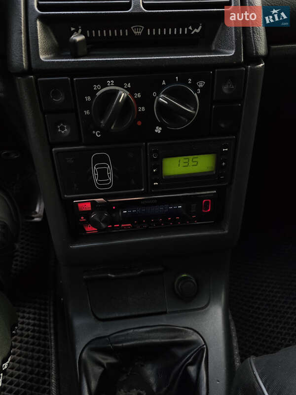 Седан ВАЗ / Lada 2110 2002 в Запоріжжі фото 10 Седан ВАЗ / Lada 2110 2002 в Запоріжжі