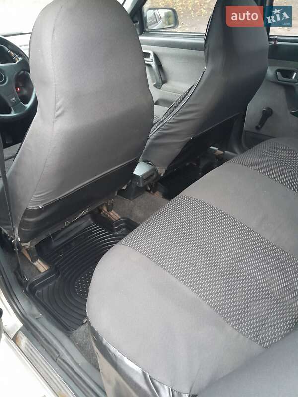 Седан ВАЗ / Lada 2110 2005 в Чугуеве фото 6 Седан ВАЗ / Lada 2110 2005 в Чугуеве