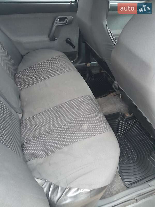 Седан ВАЗ / Lada 2110 2005 в Чугуеве фото 7 Седан ВАЗ / Lada 2110 2005 в Чугуеве