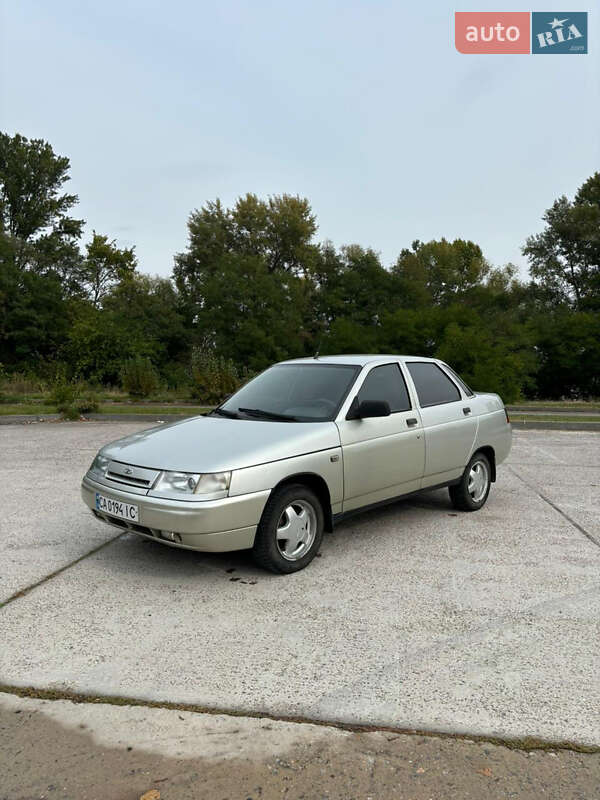 Седан ВАЗ / Lada 2110 2005 в Черкасах