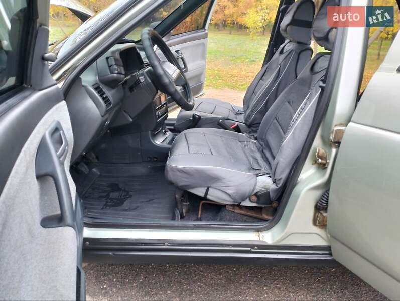 Седан ВАЗ / Lada 2110 2006 в Николаеве фото 14 Седан ВАЗ / Lada 2110 2006 в Николаеве