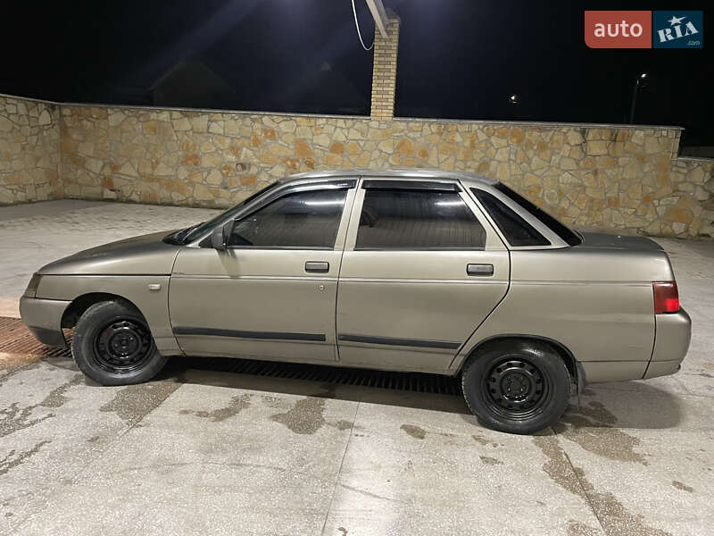 Седан ВАЗ / Lada 2110 2000 в Чернівцях